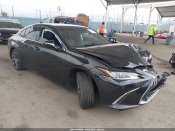  Salvage Lexus Es