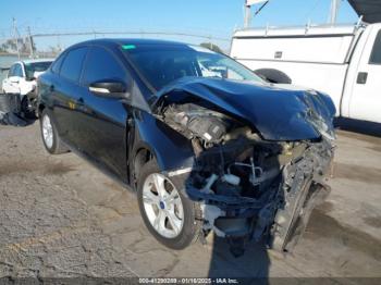  Salvage Ford Focus