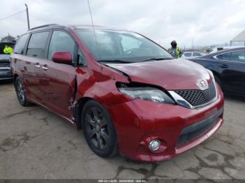  Salvage Toyota Sienna