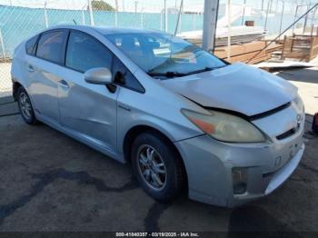  Salvage Toyota Prius