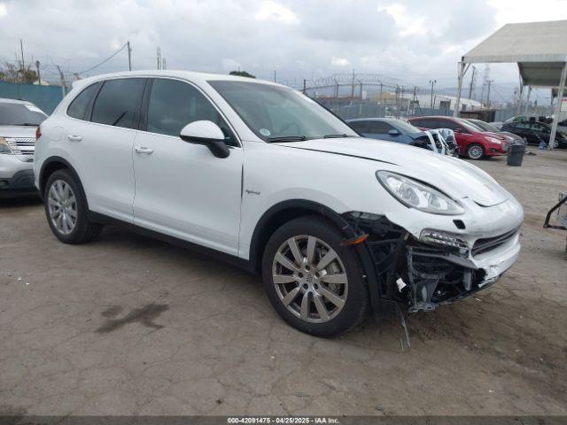  Salvage Porsche Cayenne Hybrid