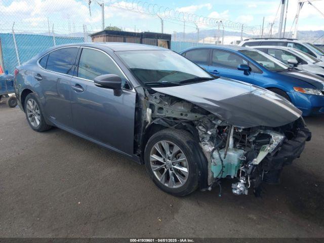  Salvage Lexus Es
