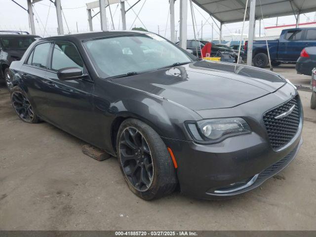  Salvage Chrysler 300
