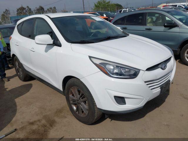  Salvage Hyundai TUCSON