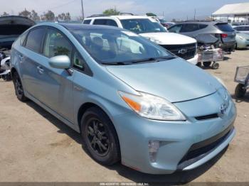  Salvage Toyota Prius