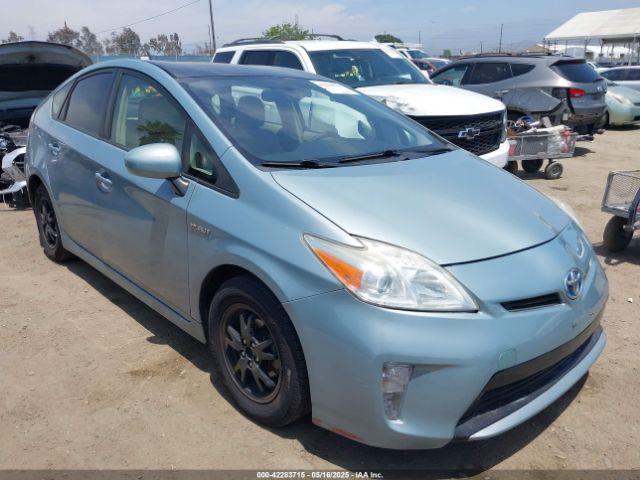  Salvage Toyota Prius