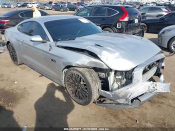  Salvage Ford Mustang