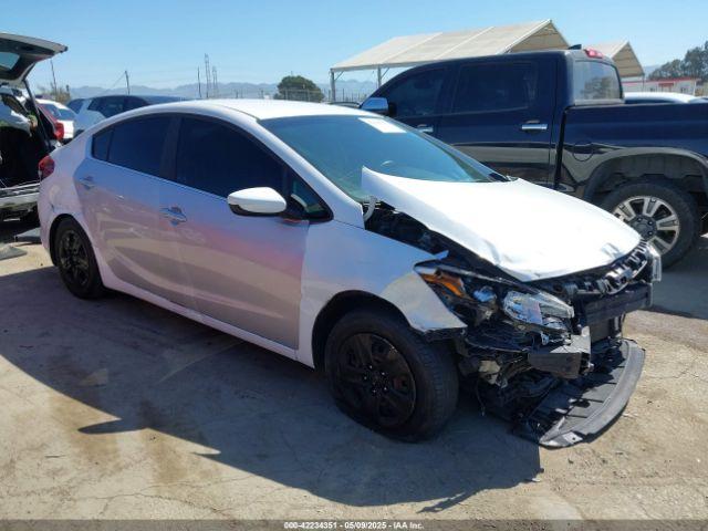  Salvage Kia Forte