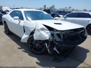  Salvage Dodge Challenger