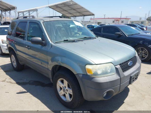  Salvage Ford Escape