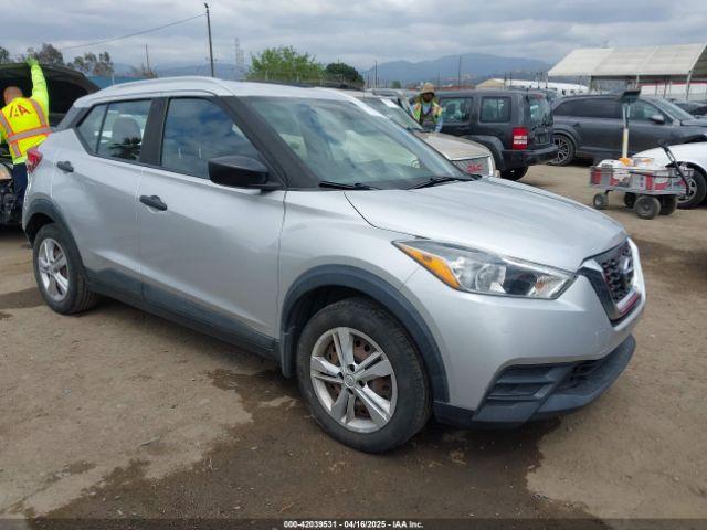  Salvage Nissan Kicks