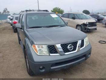  Salvage Nissan Pathfinder