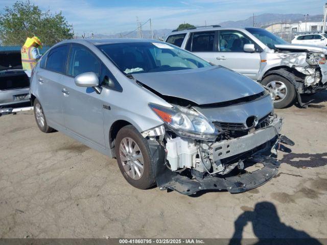  Salvage Toyota Prius