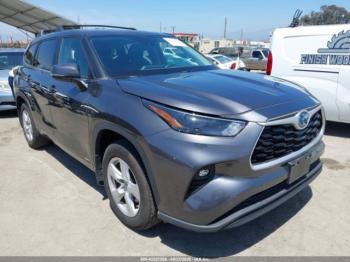  Salvage Toyota Highlander