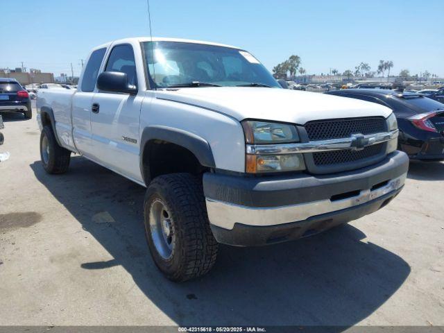  Salvage Chevrolet Silverado 2500