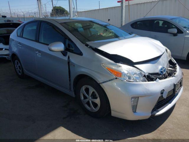  Salvage Toyota Prius