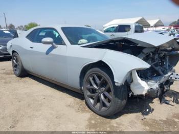  Salvage Dodge Challenger