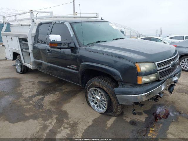  Salvage Chevrolet Silverado 2500