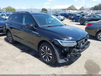  Salvage Volkswagen Tiguan