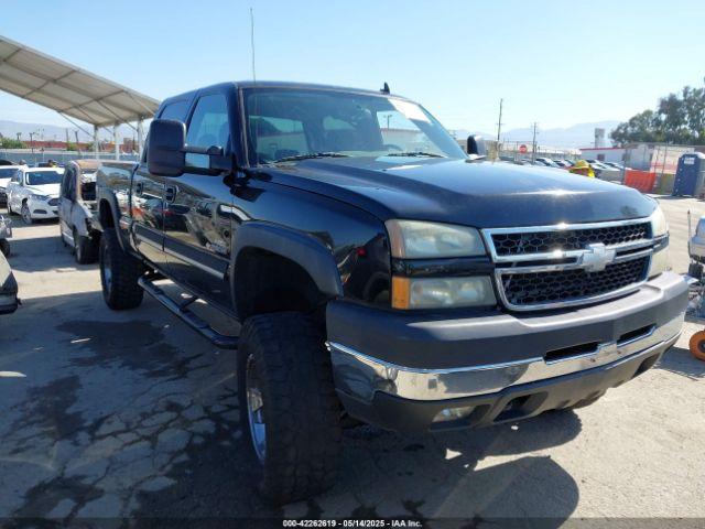  Salvage Chevrolet Silverado 2500