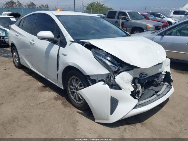  Salvage Toyota Prius