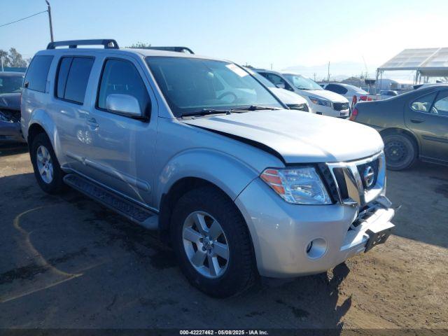  Salvage Nissan Pathfinder
