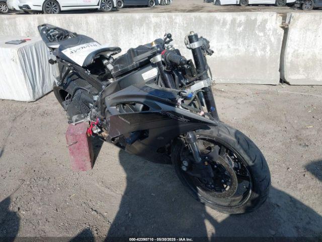  Salvage Yamaha Yzfr6