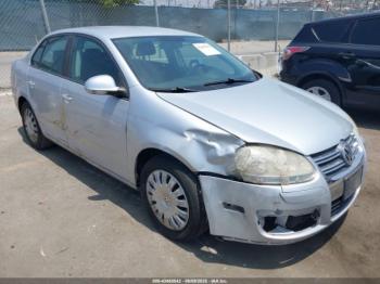  Salvage Volkswagen Jetta