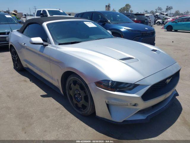  Salvage Ford Mustang