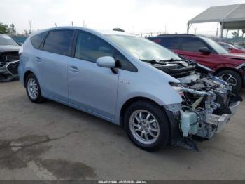 Salvage Toyota Prius v