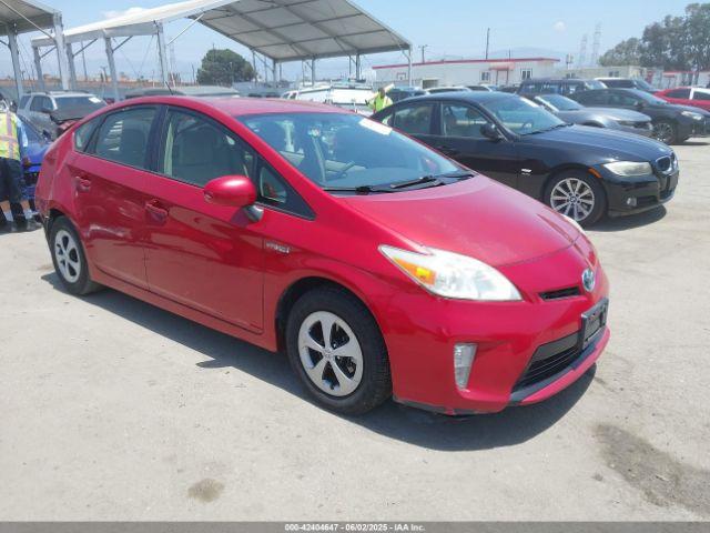 Salvage Toyota Prius