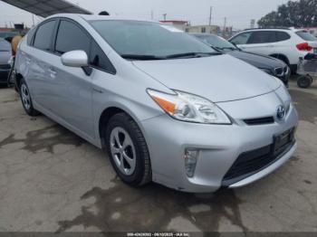  Salvage Toyota Prius