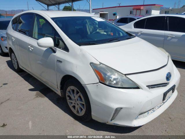  Salvage Toyota Prius v