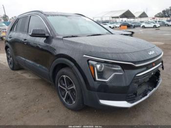  Salvage Kia Niro