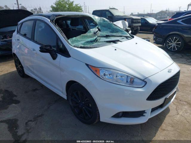  Salvage Ford Fiesta