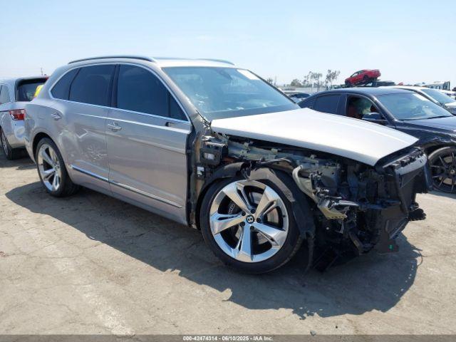  Salvage Bentley Bentayga