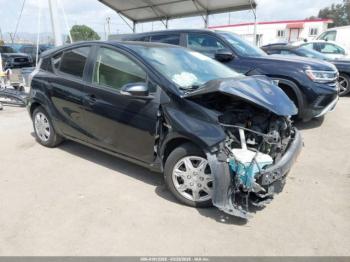  Salvage Toyota Prius c