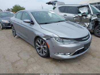  Salvage Chrysler 200