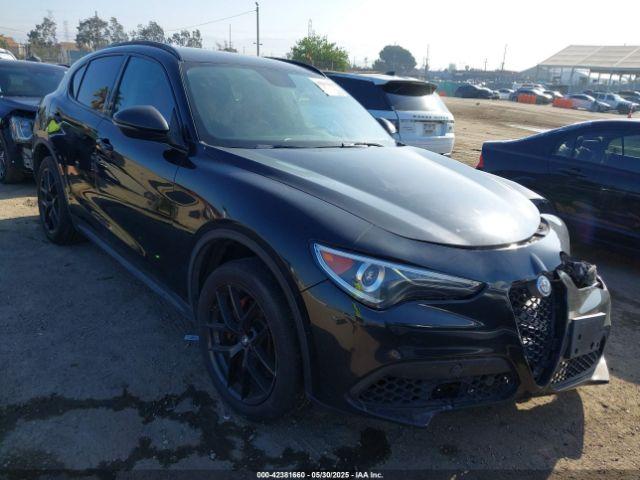  Salvage Alfa Romeo Stelvio