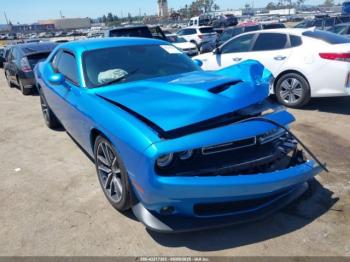  Salvage Dodge Challenger