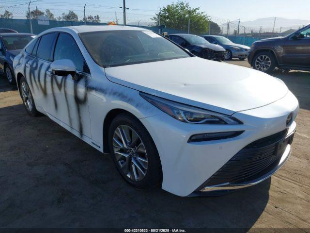  Salvage Toyota Mirai