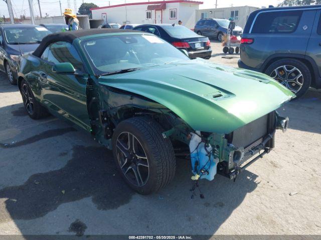  Salvage Ford Mustang
