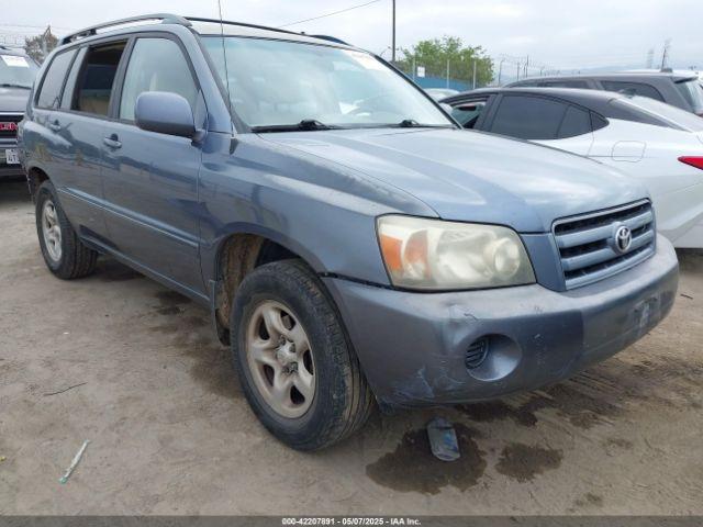  Salvage Toyota Highlander