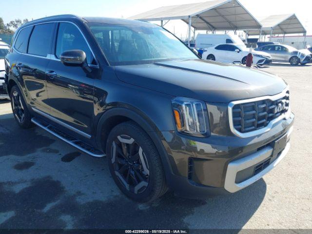  Salvage Kia Telluride