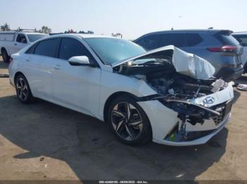  Salvage Hyundai ELANTRA