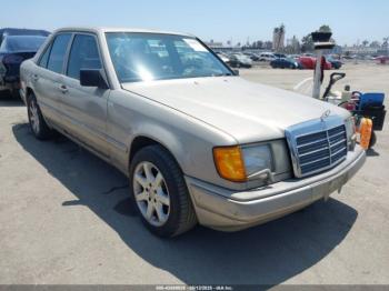  Salvage Mercedes-Benz 300