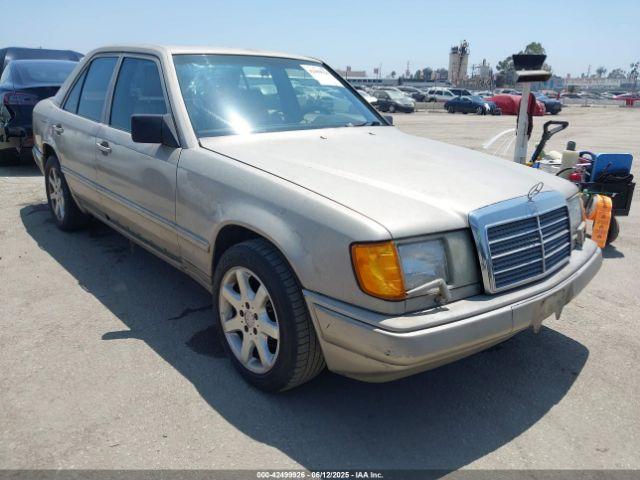  Salvage Mercedes-Benz 300