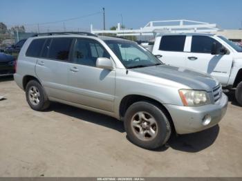  Salvage Toyota Highlander