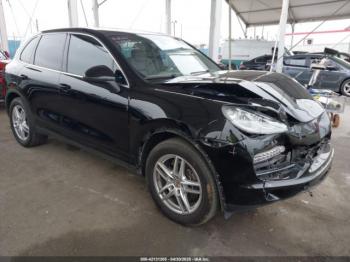  Salvage Porsche Cayenne