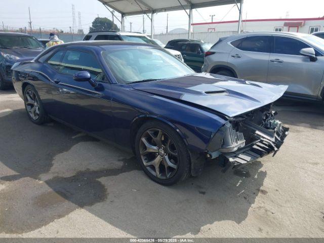  Salvage Dodge Challenger